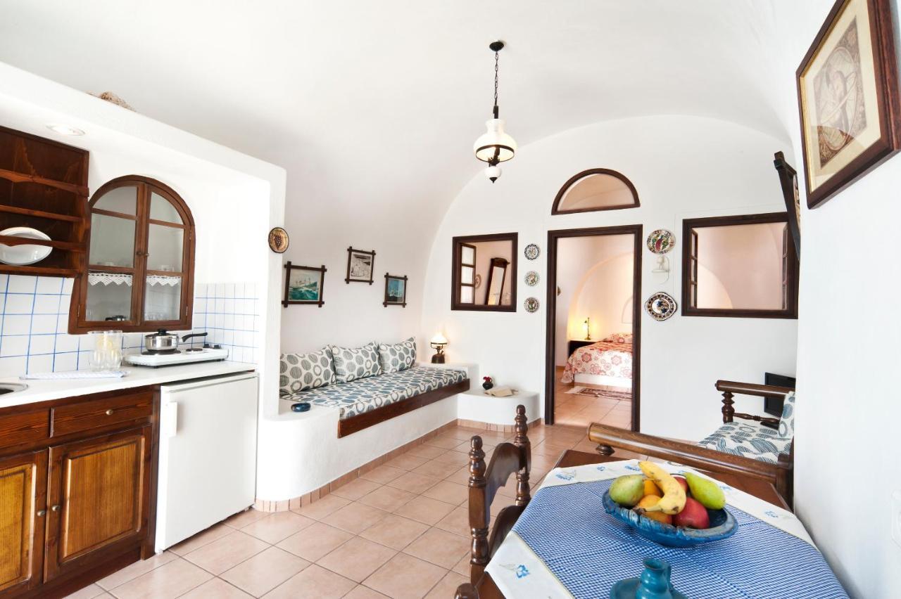 Nikos Villas Oia Buitenkant foto