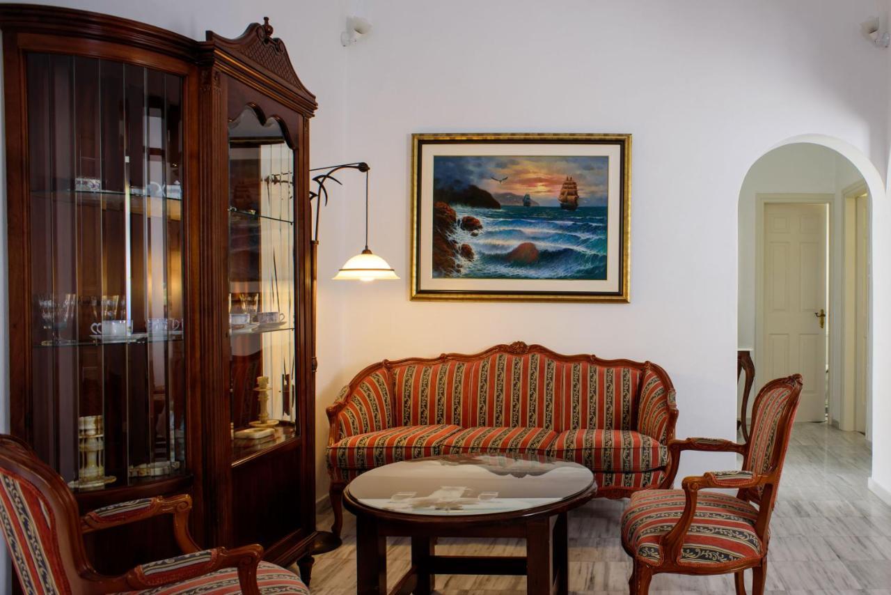 Nikos Villas Oia Buitenkant foto